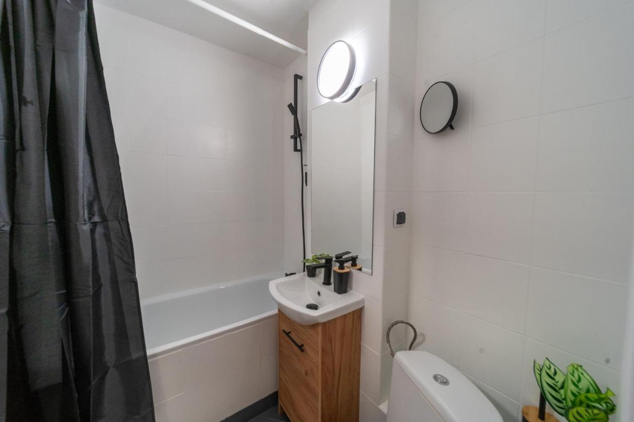 Metro Lux Home Apartment Warszawa Eksteriør billede