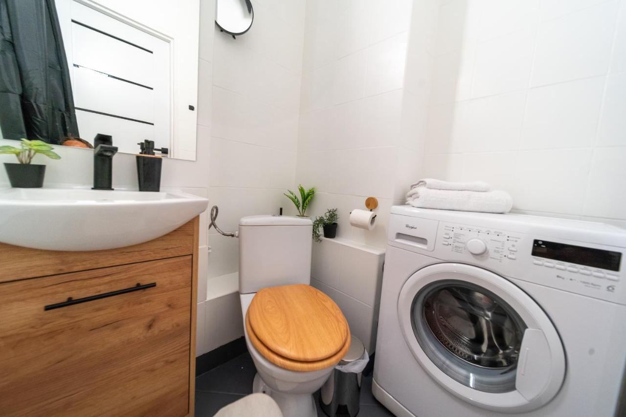 Metro Lux Home Apartment Warszawa Eksteriør billede