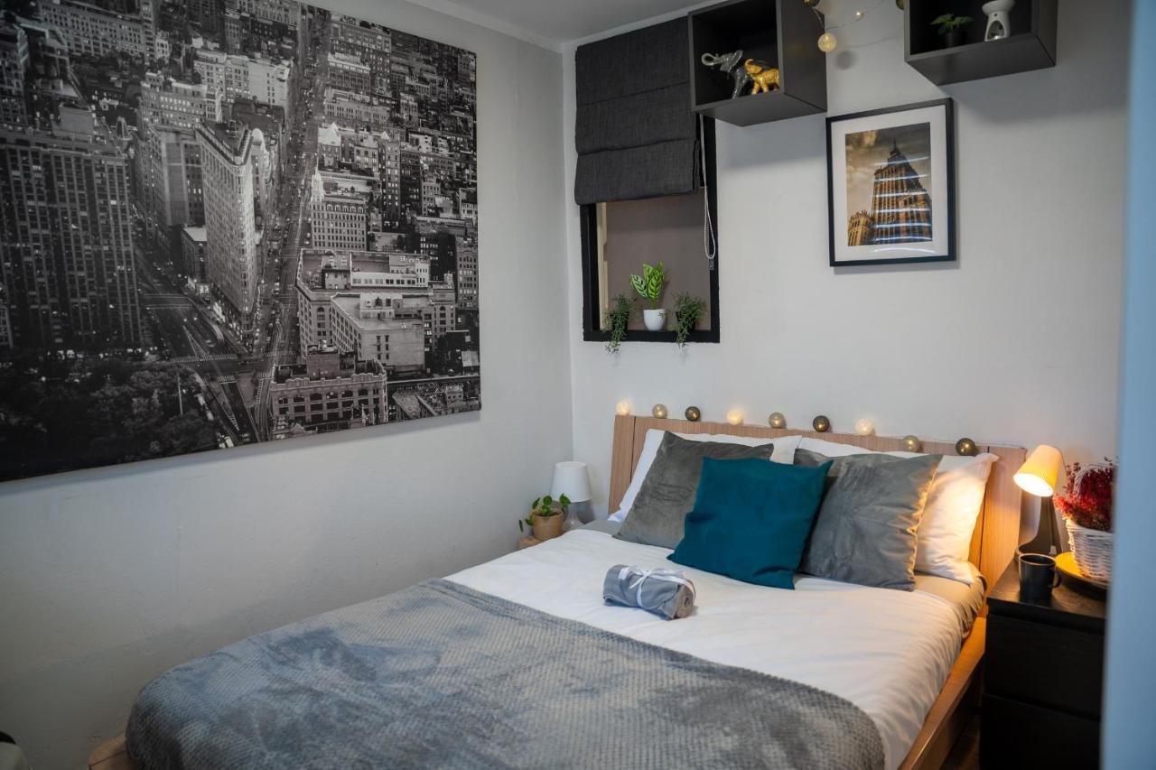 Metro Lux Home Apartment Warszawa Eksteriør billede