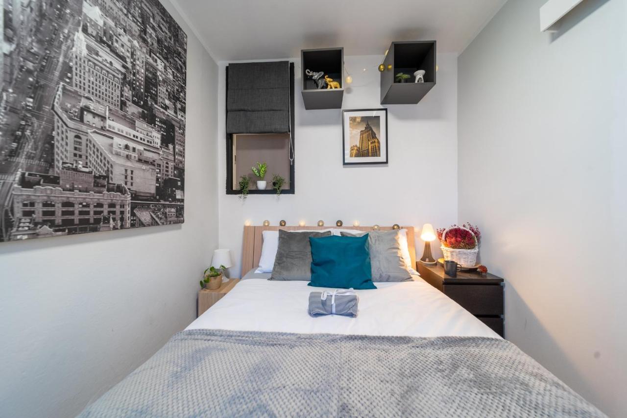 Metro Lux Home Apartment Warszawa Eksteriør billede